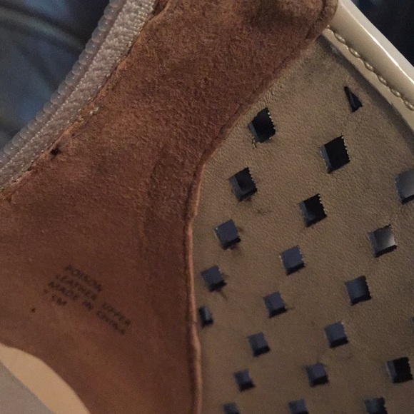 Taylor says❤️ super fun cute heels - Picture 8 of 8